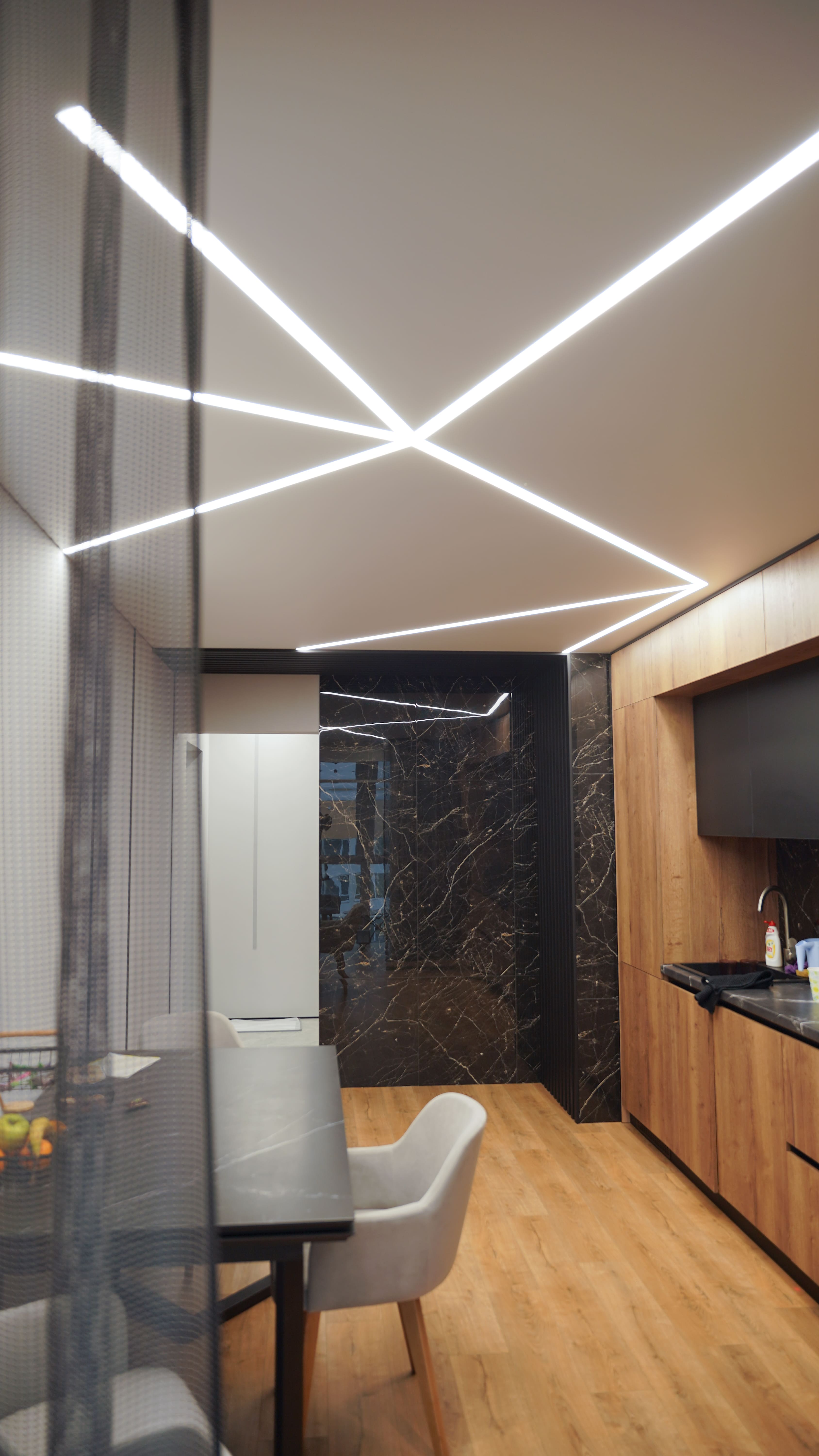 Натяжные потолки